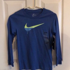 New with tags boys Nike long sleeve tee